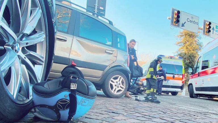 Cesena, incidente sulla via Emilia: 40 giorni di prognosi alla donna Cesena, incidente sulla via Emilia: 40 giorni di prognosi alla donna