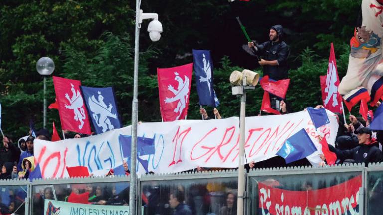 Torri faro allo stadio Galli di Imola, ditta riminese si aggiudica il lavoro Torri faro allo stadio Galli di Imola, ditta riminese si aggiudica il lavoro