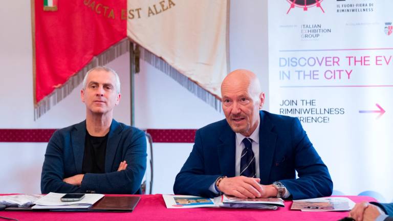 Il sindaco di Rimini Jamil Sadegholvaad e l’amministratore delegato di Ieg Corrado Peraboni alla conferenza stampa di oggi di RiminiWellness Off Il sindaco di Rimini Jamil Sadegholvaad e l’amministratore delegato di Ieg Corrado Peraboni alla conferenza stampa di oggi di RiminiWellness Off