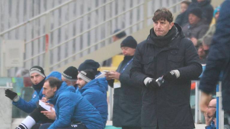 L’allenatore bianconero Michele Mignani durante la partita contro il Bari L’allenatore bianconero Michele Mignani durante la partita contro il Bari