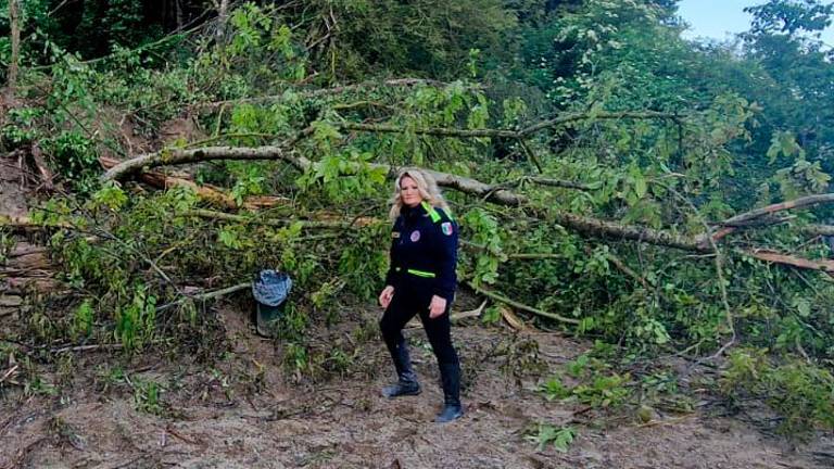 La sindaca Simona Vietina durante l’alluvione La sindaca Simona Vietina durante l’alluvione