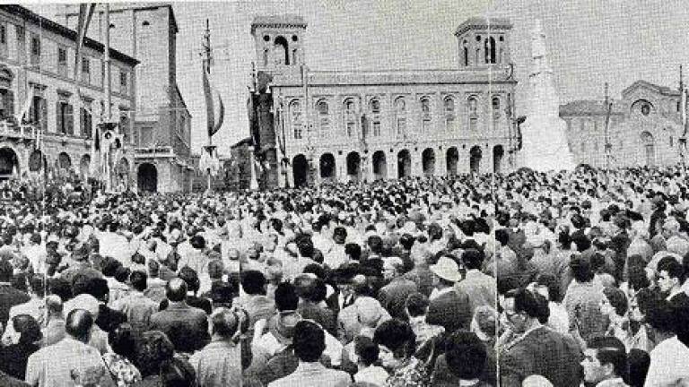Forlì, venerdì l'omaggio ad Aurelio Saffi: ecco come iscriversi alla visita guidata in piazza Forlì, venerdì l'omaggio ad Aurelio Saffi: ecco come iscriversi alla visita guidata in piazza