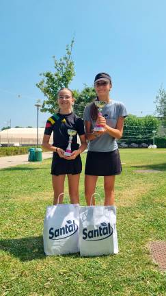 Le finaliste del torneo Under 12 femminile Le finaliste del torneo Under 12 femminile