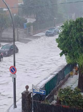 Il quartiere Ca’ Ossi (foto Stefania Passerini Emilia-Romagna Meteo) Il quartiere Ca’ Ossi (foto Stefania Passerini Emilia-Romagna Meteo)