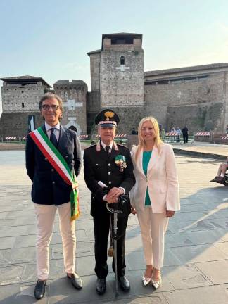 Il comandante Francesco Liguori affiancato dal sindaco Ugolini e dal vice sindaco Spinelli Il comandante Francesco Liguori affiancato dal sindaco Ugolini e dal vice sindaco Spinelli