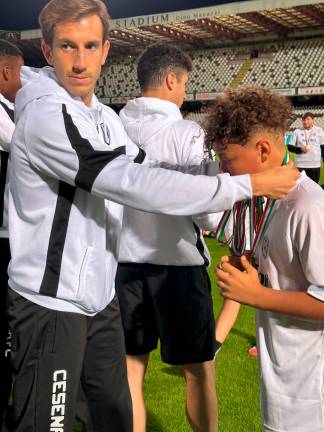 Cesena, grandi emozioni al Manuzzi con “Tutti insieme per un calcio integrato” VIDEO GALLERY Cesena, grandi emozioni al Manuzzi con “Tutti insieme per un calcio integrato” VIDEO GALLERY