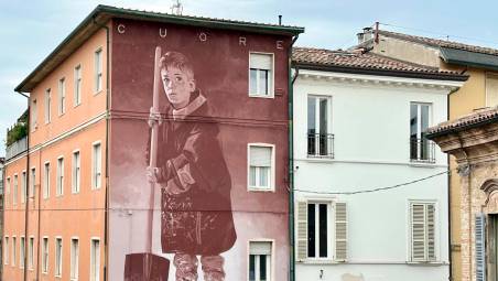 “Il mio murale è un omaggio al cuore di Faenza dopo l’alluvione” VIDEO GALLERY