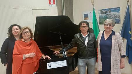 Lugo, dall’Università per Adulti un pianoforte per il Liceo