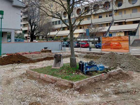 Cesena, l’assessore Castorri: “I lavori di Case Finali rispondono all’esigenza di rinaturalizzare gli spazi” Cesena, l’assessore Castorri: “I lavori di Case Finali rispondono all’esigenza di rinaturalizzare gli spazi”