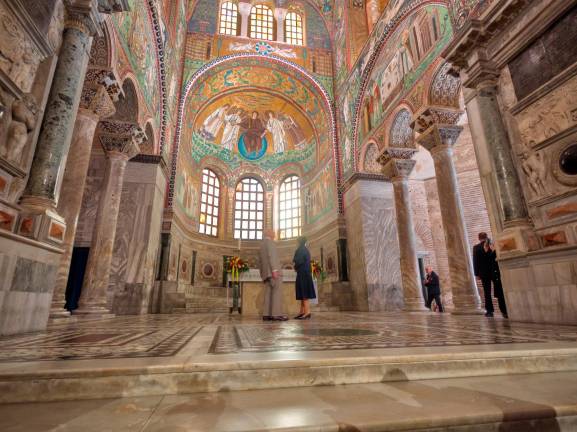 Ravenna, Carlo III conquistato dal fascino di San Vitale e di Galla Placidia - Gallery Ravenna, Carlo III conquistato dal fascino di San Vitale e di Galla Placidia - Gallery