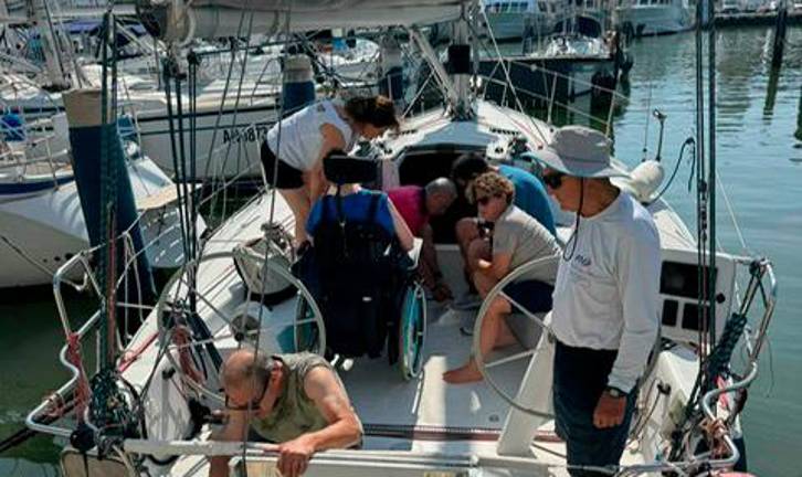 Cesenatico, oltre le differenze: giornata in barca a vela per 60 ragazzi con disabilità Cesenatico, oltre le differenze: giornata in barca a vela per 60 ragazzi con disabilità