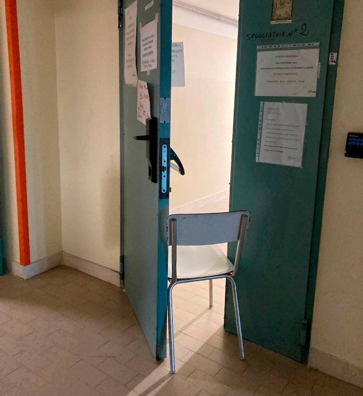 La porta aperta, foto fornita dalla Uil La porta aperta, foto fornita dalla Uil