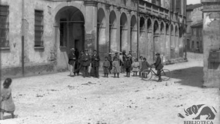 Palazzo Guidi com’era nel 1910 Palazzo Guidi com’era nel 1910