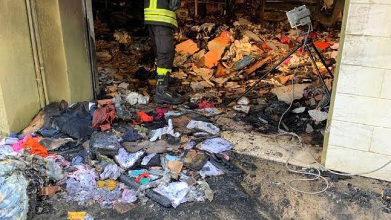 Rimini. Garage a fuoco, appartamento al primo piano inagibile Rimini. Garage a fuoco, appartamento al primo piano inagibile