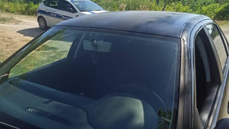 San Mauro Pascoli, ritrovata auto rubata a Verucchio dopo furto in abitazione San Mauro Pascoli, ritrovata auto rubata a Verucchio dopo furto in abitazione