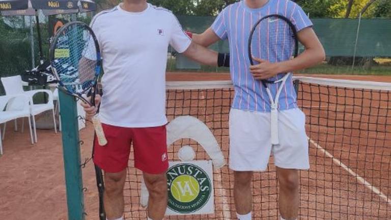 Tennis: Carli, Modenese, Strocchi e Rinaldini al terzo turno nell'Open del Venustas Tennis: Carli, Modenese, Strocchi e Rinaldini al terzo turno nell'Open del Venustas