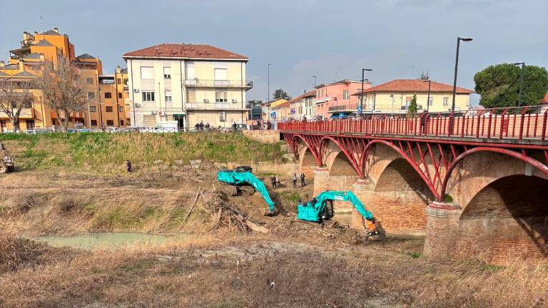 Cesena, i fratelli boscaioli di Piavola tornano in tv: il cantiere del Ponte Nuovo nella nuova stagione di “Undercut” Cesena, i fratelli boscaioli di Piavola tornano in tv: il cantiere del Ponte Nuovo nella nuova stagione di “Undercut”