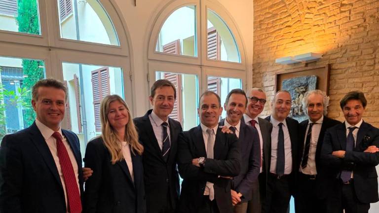 Cesena, svolta storica alla Paresa, i manager rilevano il 100 per cento: “Lavoriamo qui da oltre 30 anni e crediamo nei valori dell’azienda” Cesena, svolta storica alla Paresa, i manager rilevano il 100 per cento: “Lavoriamo qui da oltre 30 anni e crediamo nei valori dell’azienda”