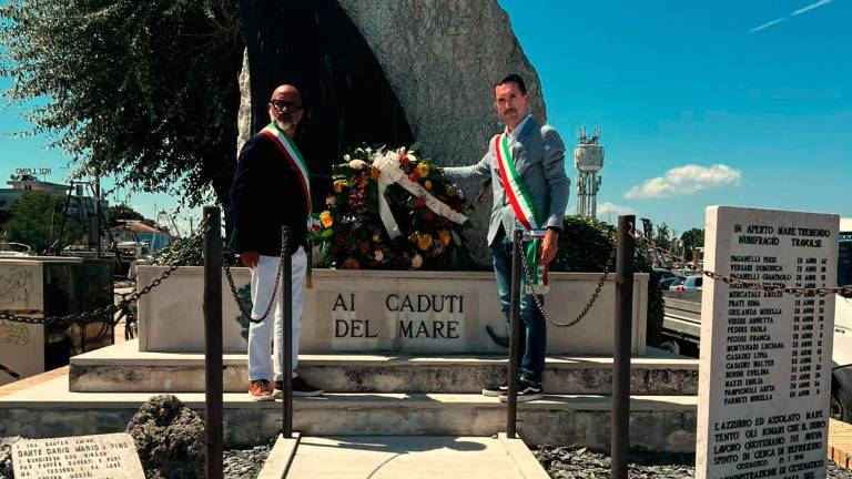 Cesenatico ricorda la tragedia del mare del 1946: 17 vittime Cesenatico ricorda la tragedia del mare del 1946: 17 vittime