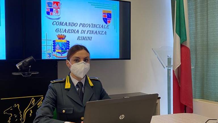 Morciano, la Finanza in cattedra all'Isiss Gobetti - De Gasperi Morciano, la Finanza in cattedra all'Isiss Gobetti - De Gasperi
