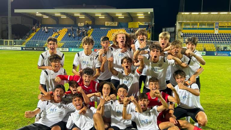 Calcio Under 17, il Cesena contro il Padova per lo scudettino di C: finale in diretta su Sky Sport Calcio Hd Calcio Under 17, il Cesena contro il Padova per lo scudettino di C: finale in diretta su Sky Sport Calcio Hd