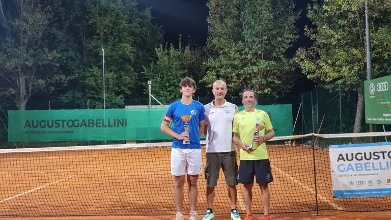 Tennis, Nicolò Santi trionfa al Ct Cerri Tennis, Nicolò Santi trionfa al Ct Cerri