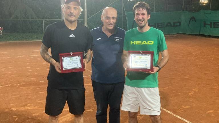 Tennis, Gaspari vince il torneo del Forum Tennis, Gaspari vince il torneo del Forum