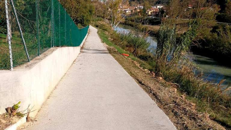 Cesena, lavori di ripristino sulla ciclabile del savio e in di via Machiavelli - Gallery Cesena, lavori di ripristino sulla ciclabile del savio e in di via Machiavelli - Gallery