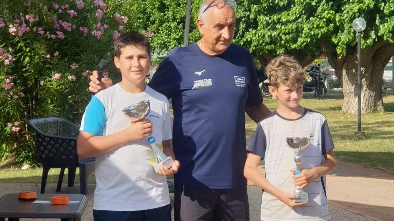 Tennis, Briganti trionfa nell'Under 10 a Senigallia. Primi match al Cacciari Tennis, Briganti trionfa nell'Under 10 a Senigallia. Primi match al Cacciari