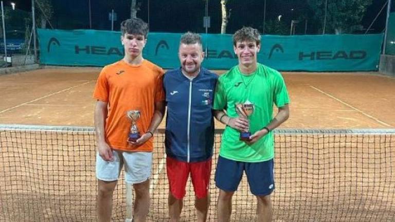 Tennis, Filippo Caporali vince il torneo di Cesenatico Tennis, Filippo Caporali vince il torneo di Cesenatico