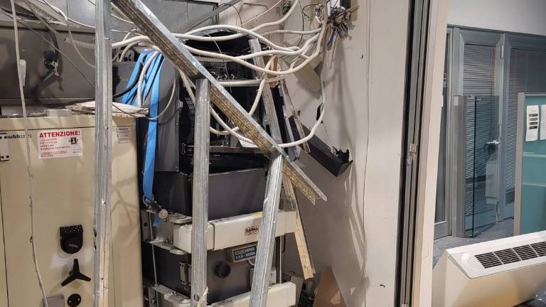 #getTitleImage_v1($tempImage) #getAltImage_v1($tempImage)