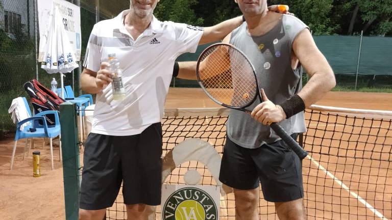 Tennis, Bernardini avanza al trofeo del Gavettone a Igea Marina Tennis, Bernardini avanza al trofeo del Gavettone a Igea Marina