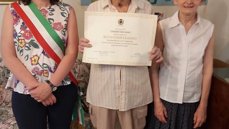 Forlì, gli splendidi 105 di Giovanni Cimatti, sopravvissuto ai campi di prigionia nazisti Forlì, gli splendidi 105 di Giovanni Cimatti, sopravvissuto ai campi di prigionia nazisti