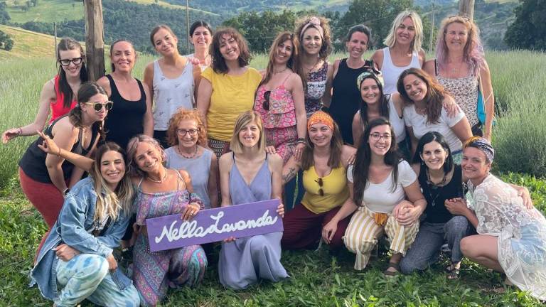 La naturopata cesenate in camper insegna l'arte del benessere in tutta Italia La naturopata cesenate in camper insegna l'arte del benessere in tutta Italia