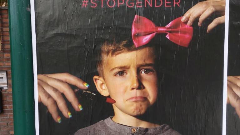 Forlì e il caso dei manifesti gender. Il Popolo della Famiglia: La Cgil vuole la censura Forlì e il caso dei manifesti gender. Il Popolo della Famiglia: La Cgil vuole la censura