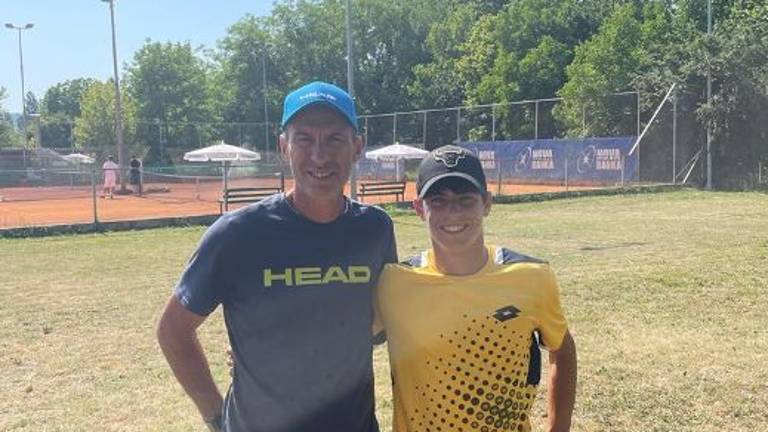 Tennis, Bagnolini, Forti e Picchione ai quarti al “Città di Forlì” Tennis, Bagnolini, Forti e Picchione ai quarti al “Città di Forlì”