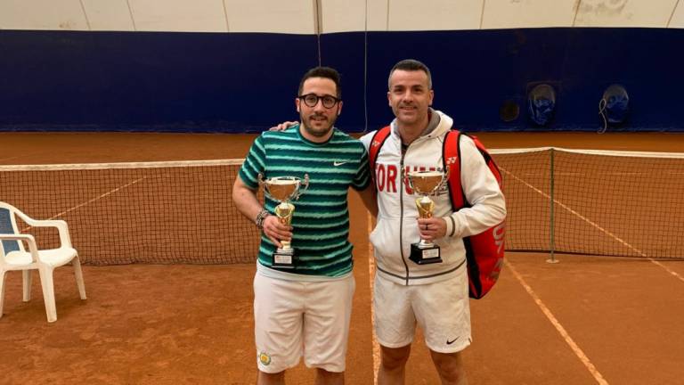 Tennis, Fabio Pierotti e Nicola Vacca vincono il doppio al Villa Carpena Tennis, Fabio Pierotti e Nicola Vacca vincono il doppio al Villa Carpena