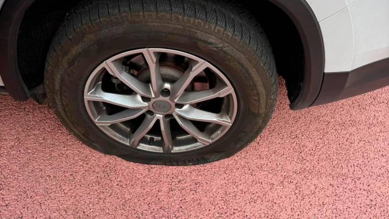 Cesena: il vandalo dei chiodi di via San Cristoforo stavolta ha rallentato i soccorsi sanitari Cesena: il vandalo dei chiodi di via San Cristoforo stavolta ha rallentato i soccorsi sanitari