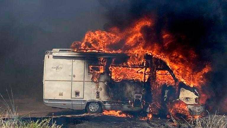 Il camper in fiamme Il camper in fiamme