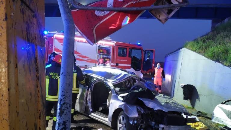 Incidente in A14: muore nel tratto tra Forlì e Faenza Incidente in A14: muore nel tratto tra Forlì e Faenza
