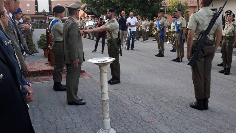 Rimini: caserma Giulio Cesare, l'addio dei militari Rimini: caserma Giulio Cesare, l'addio dei militari