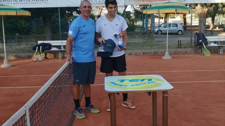 Tennis, La Cava vince il torneo di Pinarella Tennis, La Cava vince il torneo di Pinarella