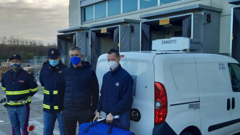 Cesena, arrivate a Pievesestina le prime dosi di vaccino anti-Covid Cesena, arrivate a Pievesestina le prime dosi di vaccino anti-Covid