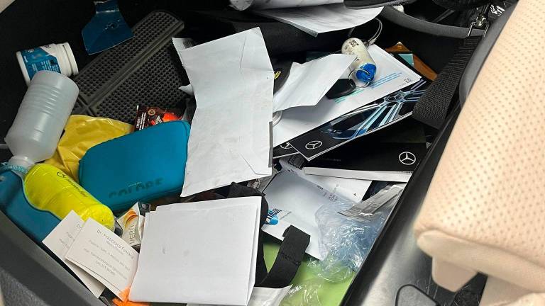 Ladro a Cesena ruba dentro una vettura e la usa per dormirci la notte Ladro a Cesena ruba dentro una vettura e la usa per dormirci la notte