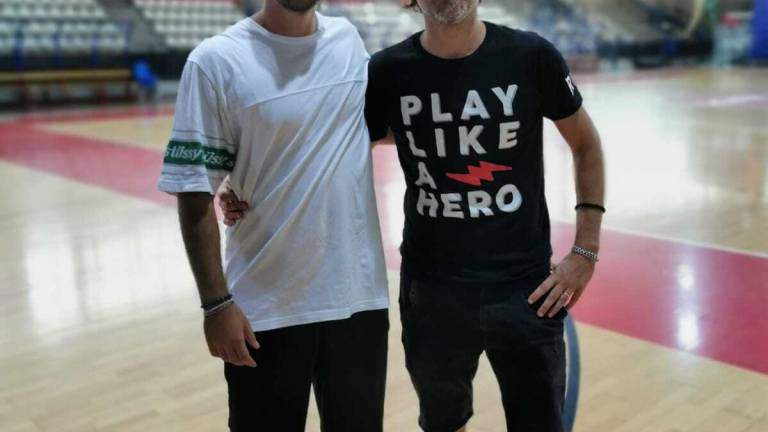 Basket B, la Rbr annuncia la firma di Pesaresi Basket B, la Rbr annuncia la firma di Pesaresi