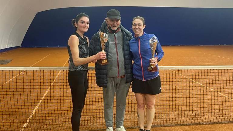 Tennis, Arfellini e Pignatti vincono al Villa Carpena Tennis, Arfellini e Pignatti vincono al Villa Carpena