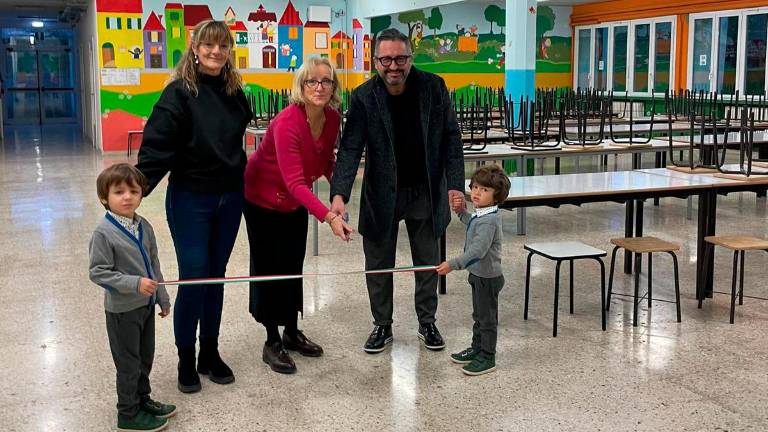 Forlì, la mensa della scuola primaria insonorizzata gratis da “Norumore srl” Forlì, la mensa della scuola primaria insonorizzata gratis da “Norumore srl”