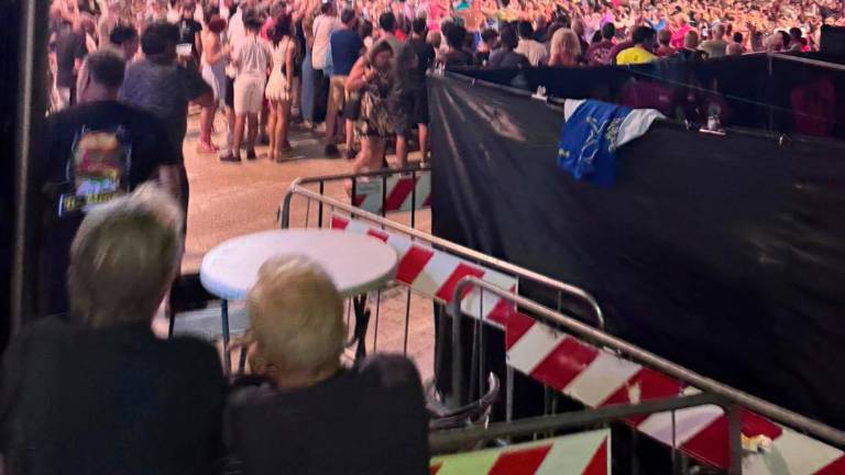 Rimini, Liscio Street Parade da sold out e si prosegue oggi e domani Rimini, Liscio Street Parade da sold out e si prosegue oggi e domani