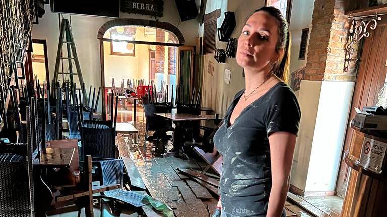 Taira Errani all’interno della Casa della Birra e fuori dalla sua attività finita sommersa per due volte