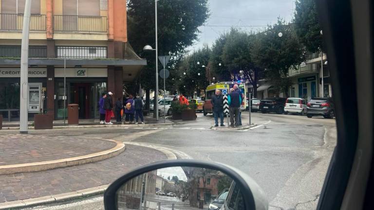 L’ambulanza e l’auto della guardia medica giunte sul luogo della tragedia